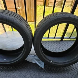 2 x Giti Control P10 245/40/R19 runflat tyres