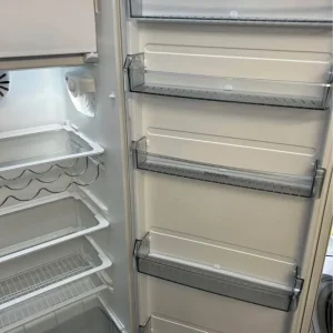 Retro Montpellier Tall Fridge with Freezer - Image 4