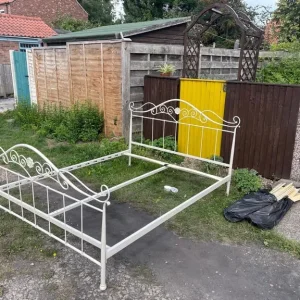 Laura Ashley Kingsize Wrought Iron Bedframe - Image 4