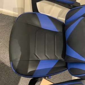 Vinsetto Gaming Chair, used a few times - Image 4
