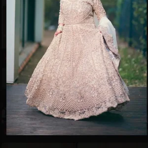 Wedding dress - Image 2