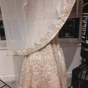 Wedding dress - Image 3