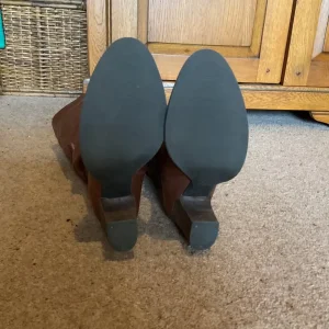 Women’s boots uk8 - Image 2