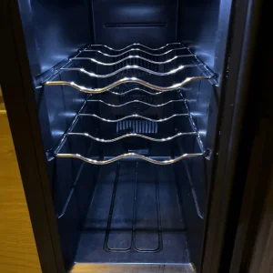 Mini fridge/bar fridge/wine fridge - Image 6
