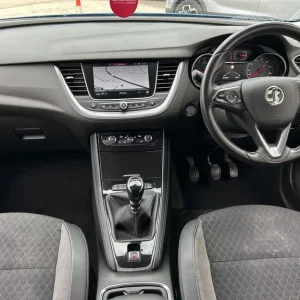2018 Vauxhall Grandland X 1.2 Turbo Sport Nav SUV - Image 7