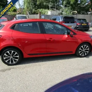 2021 Renault Clio 1.0 TCE 5-door hatchback manual - Image 4