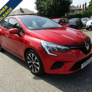 2021 Renault Clio 1.0 TCE 5-door hatchback manual