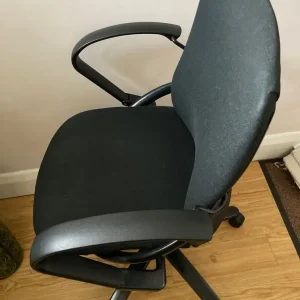Designer office chair - Image 2