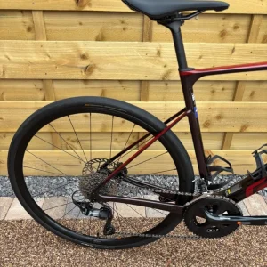 2024 Giant Defy Advanced 2 Road Bike - Image 2