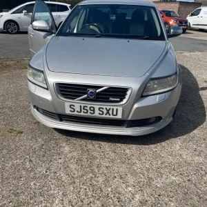 Volvo S40 2009 manual 4-door saloon - Image 6
