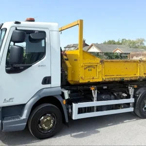 2016 DAF LF45.220 Hookloader and Tipper Skip Euro 6 7.5 Ton - Image 3