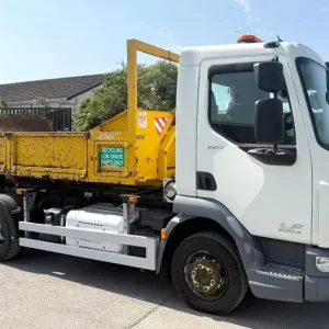 2016 DAF LF45.220 Hookloader and Tipper Skip Euro 6 7.5 Ton - Image 4