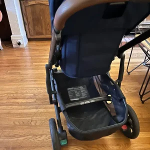 Uppababy Cruz 2 pram and bassinet bundle - Image 2