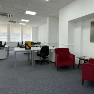 4 to 200 Person Private Office Suites available - Image 4