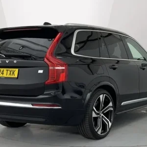 2024 Volvo XC90 Recharge Ultimate, T8 AWD Plug-in Hybrid, 7-Seater Estate - Image 2