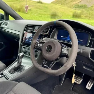 2018 Volkswagen Golf R 2.0 TSI 4Motion Estate - Image 2