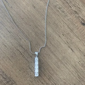 Silver necklace with 5 diamond pendant original retail £1,000 worn but perfect - Image 4