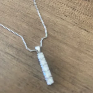 Silver necklace with 5 diamond pendant original retail £1,000 worn but perfect - Image 5