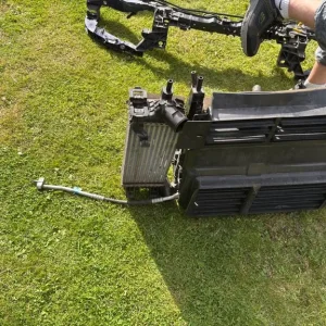Radiator and air conditioning unit