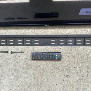 49” Smart LG TV - Wall Bracket & Screws Included - Image 4