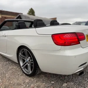 2011 BMW 3 Series 320i Sport Plus 2dr Convertible - Image 5