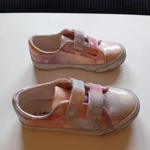 Girls trainers size 12 - Image 3