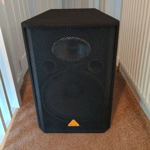 Behringer Eurolive VS 1520