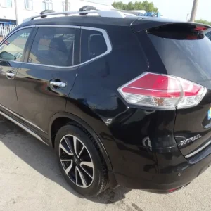 2015 Nissan X-Trail 1.6 dCi Tekna 4WD Estate Diesel Manual - Image 8