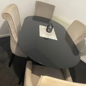 Dining table and chairs - Image 3