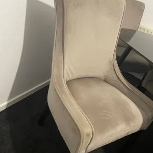 Dining table and chairs - Image 6