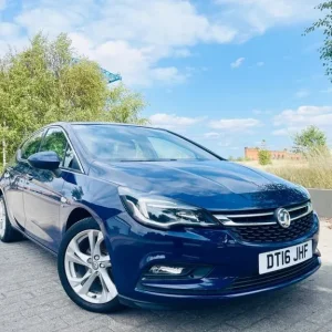 2016 Vauxhall Astra 1.4i Turbo SRi Euro 6 5-door hatchback - Image 2