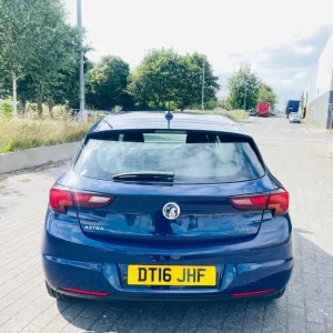 2016 Vauxhall Astra 1.4i Turbo SRi Euro 6 5-door hatchback - Image 6