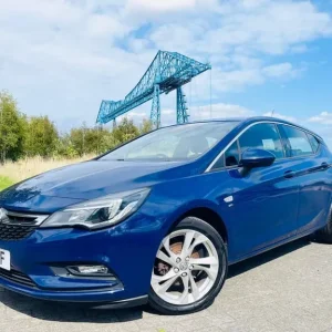 2016 Vauxhall Astra 1.4i Turbo SRi Euro 6 5-door hatchback