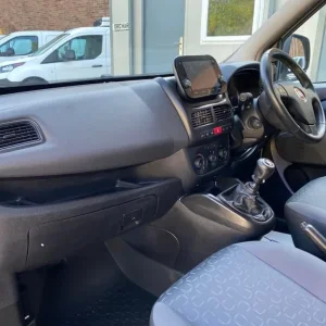 2022 Fiat Doblo Technic 1.6 Multi-jet Euro 6 with Air Con and All the Extras - Image 6