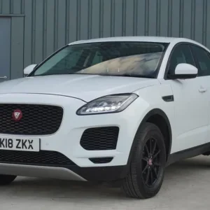 JAGUAR E-PACE 2.0 D150 Euro 6 (s/s) 5dr 2018 - Image 3