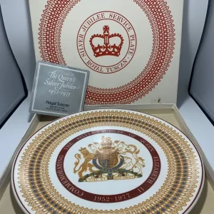 Vintage Wedgwood Queen Elizabeth II Silver Jubilee Plate Boxed