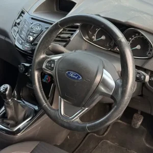 2017 Ford Fiesta 1.25 82 Zetec 5-door hatchback petrol manual - Image 3