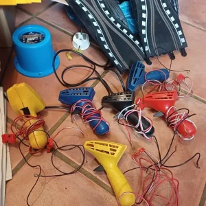 Vintage Scalextric cars and track pieces - Image 3