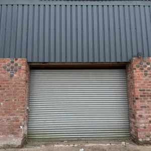 Secure Roller Shutter Units to let – hinckley, hinckley and bosworth - Image 2