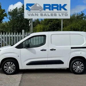 2019 Vauxhall Combo 1.6 Sportive S/S Panel Van Diesel Manual - Image 3