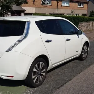 2014 Nissan Leaf Hatchback - Image 7