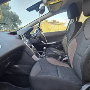 2011 Peugeot 308 1.6 VTi Active Euro 5 5-door hatchback petrol manual - Image 8