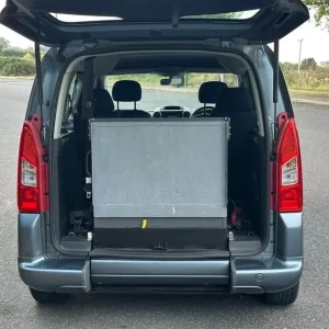 2010 Citroen Berlingo 1.6i 16V VTR 5dr with wheelchair ramp and 4 seats - Image 4