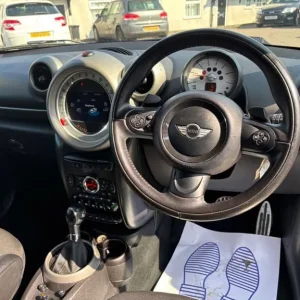 2012 MINI Countryman 2.0 Diesel SUV – All4, 18in Alloy Wheels, CHILI Pack - Image 2