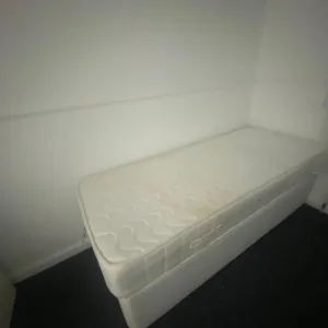 White Single Divan Bed - Image 3