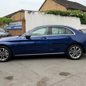 2018 Mercedes-Benz C350e Sport 2.0L Plug-in Hybrid - Image 5