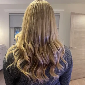 Hair extension fitting - Image 3