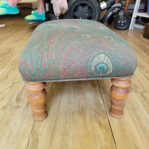 Small padded liberty print footstool - Image 4