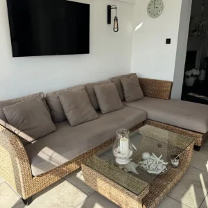 L-shaped sofa and table - Image 3