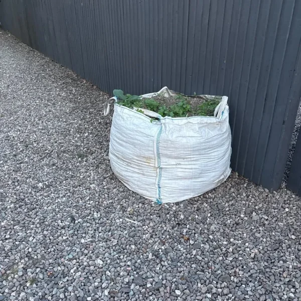 Free soil and gravel for filling